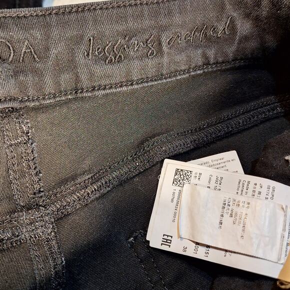 Escada Sport raw edge mid rise skinny distressed jeans black stretchy modal - Picture 4 of 5